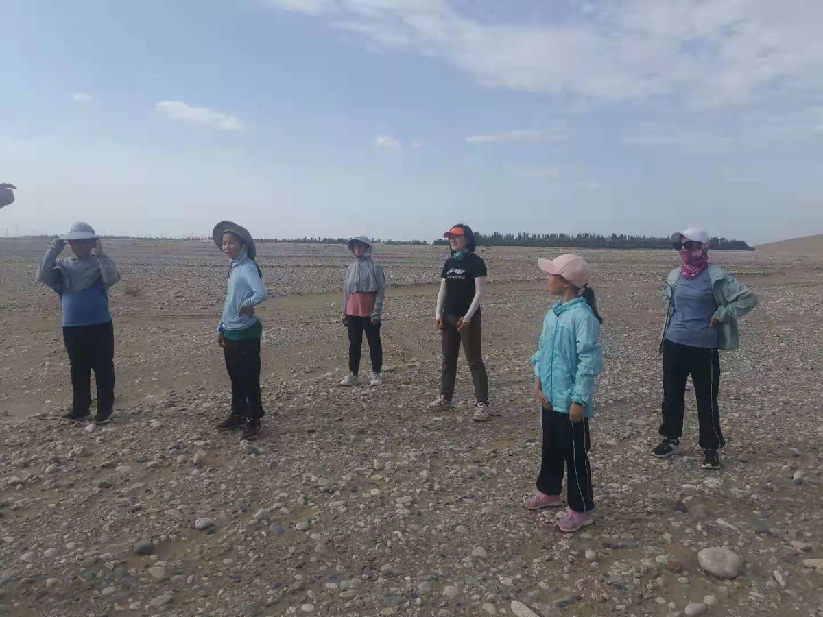 Starting the desert trek