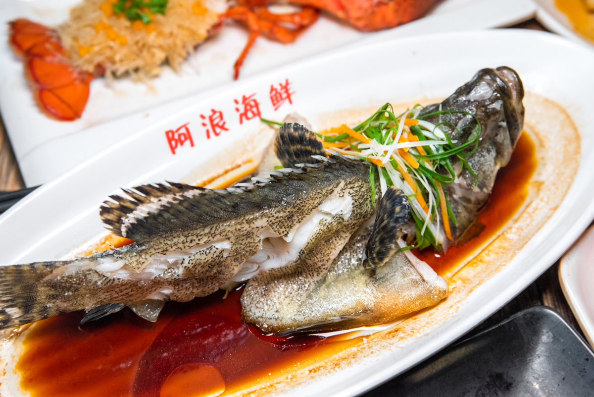 Fresh seafood platter