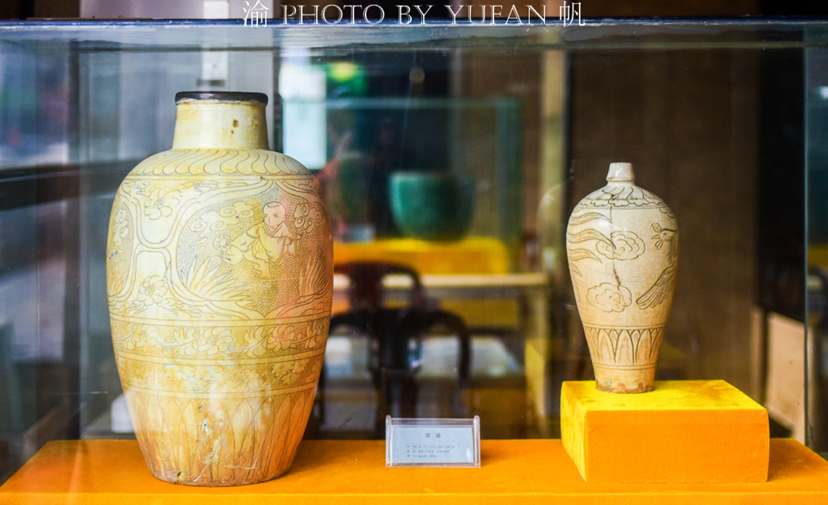 Ming Dynasty wine jars