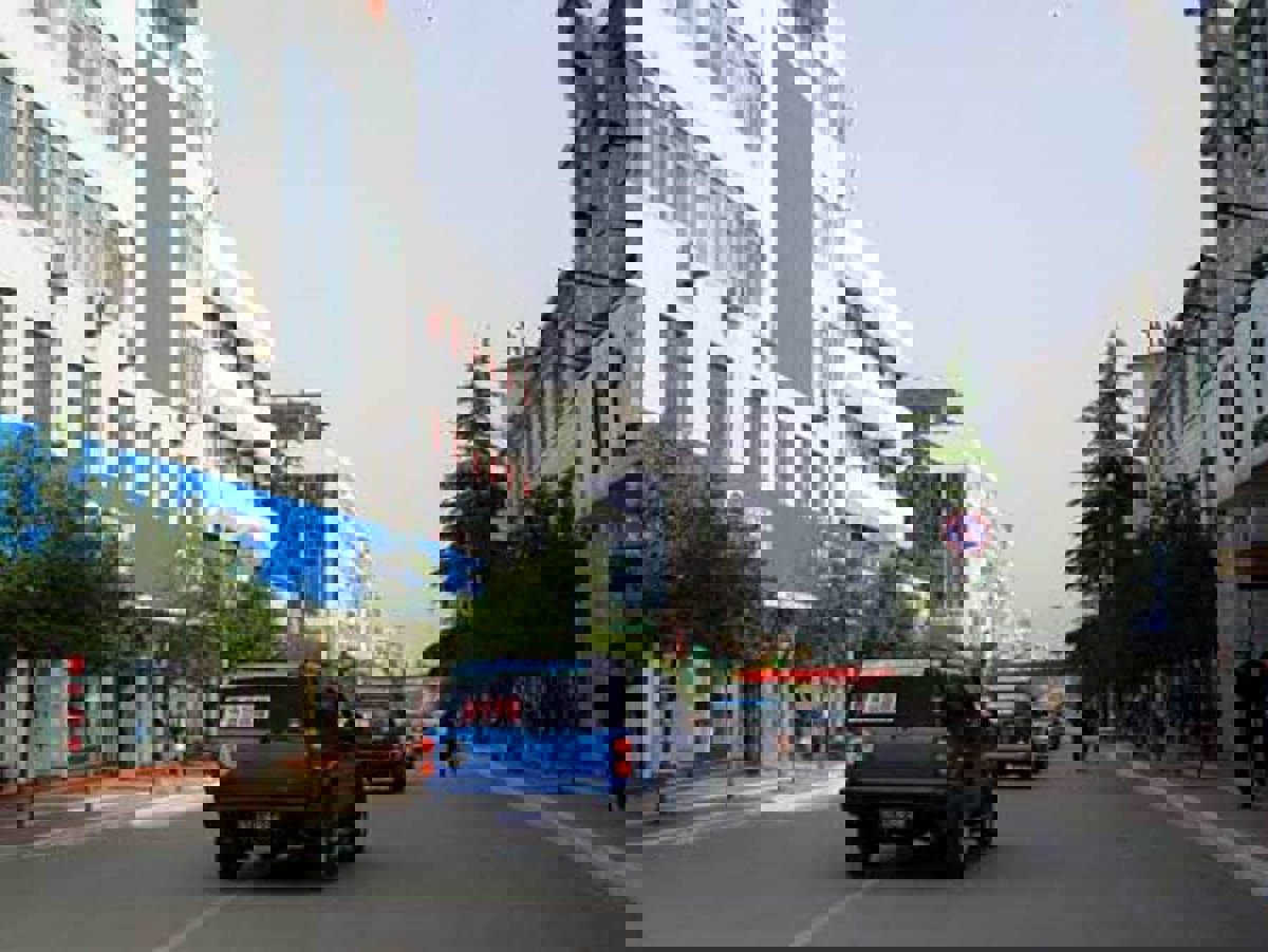 Group photo at Jiulong Waterfall