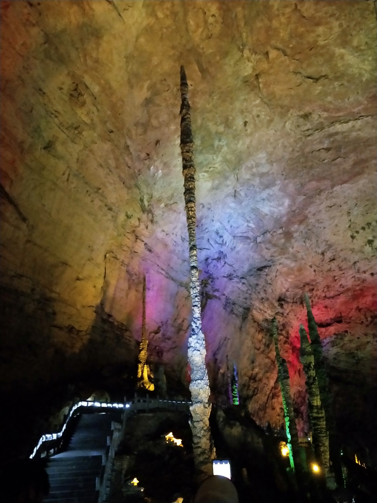 Yellow Dragon Cave interior