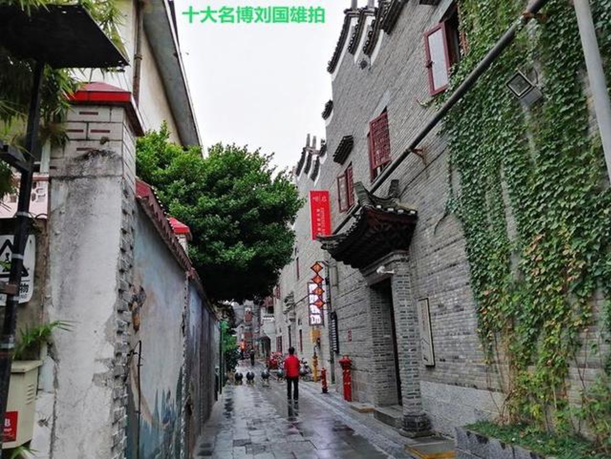 Time to explore small alleys slowly