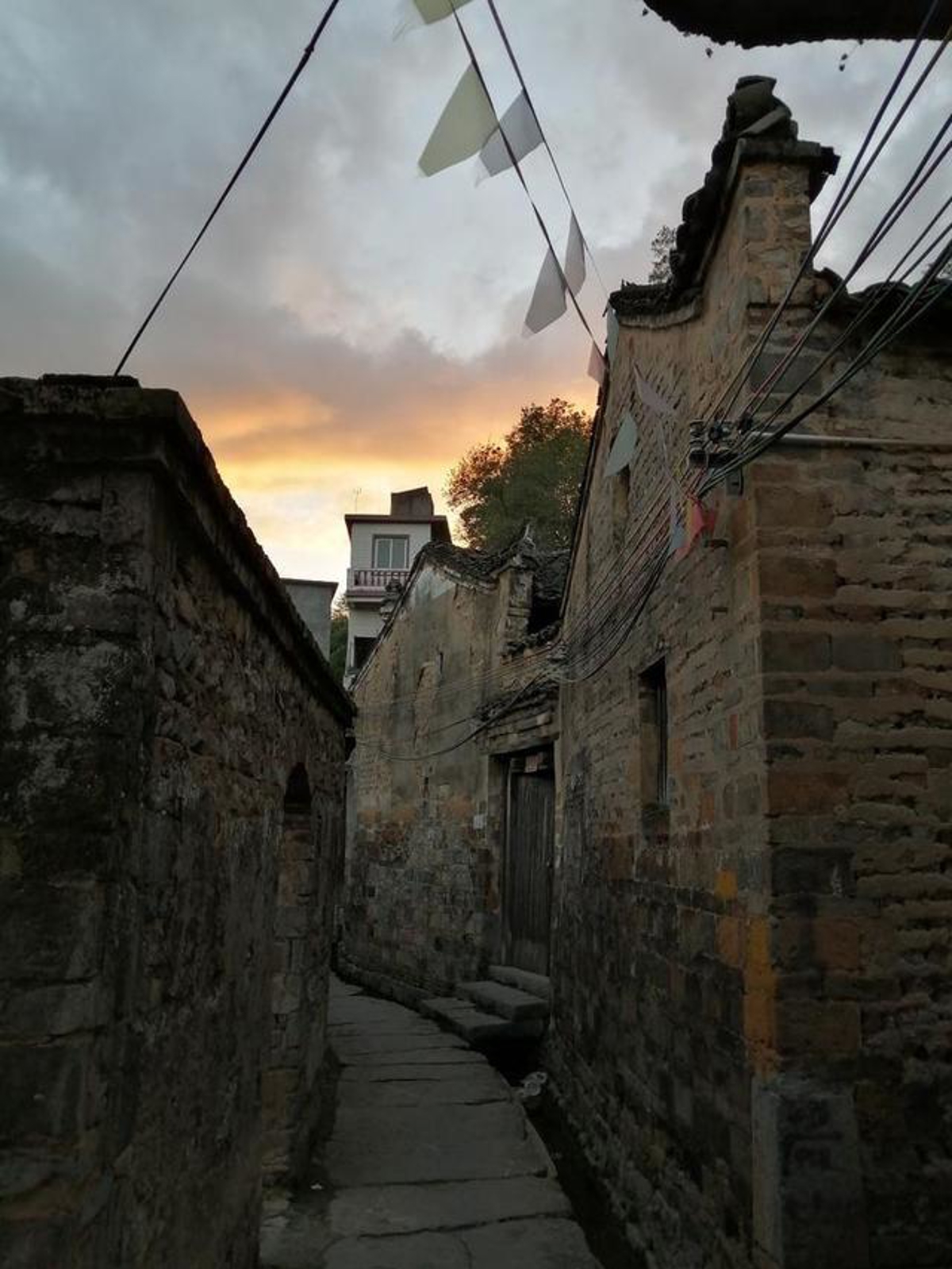 Yueling Ancient Village at sunset