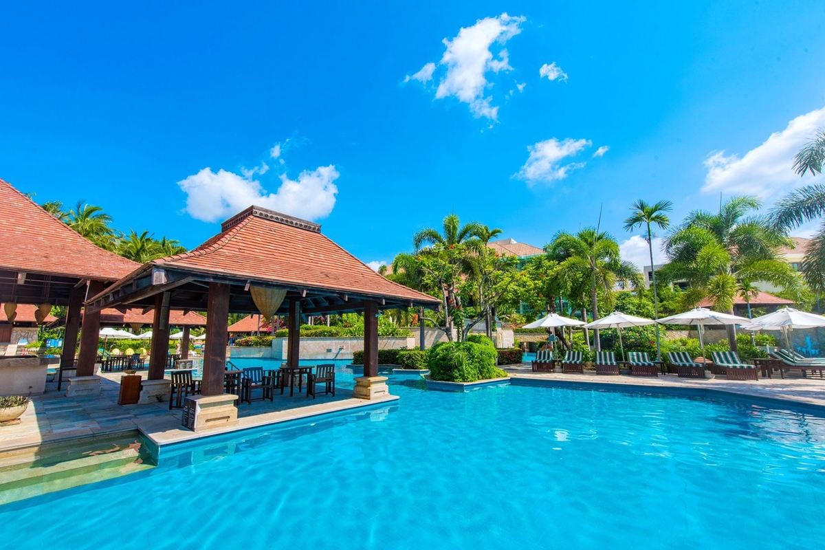Pool with shade canopy