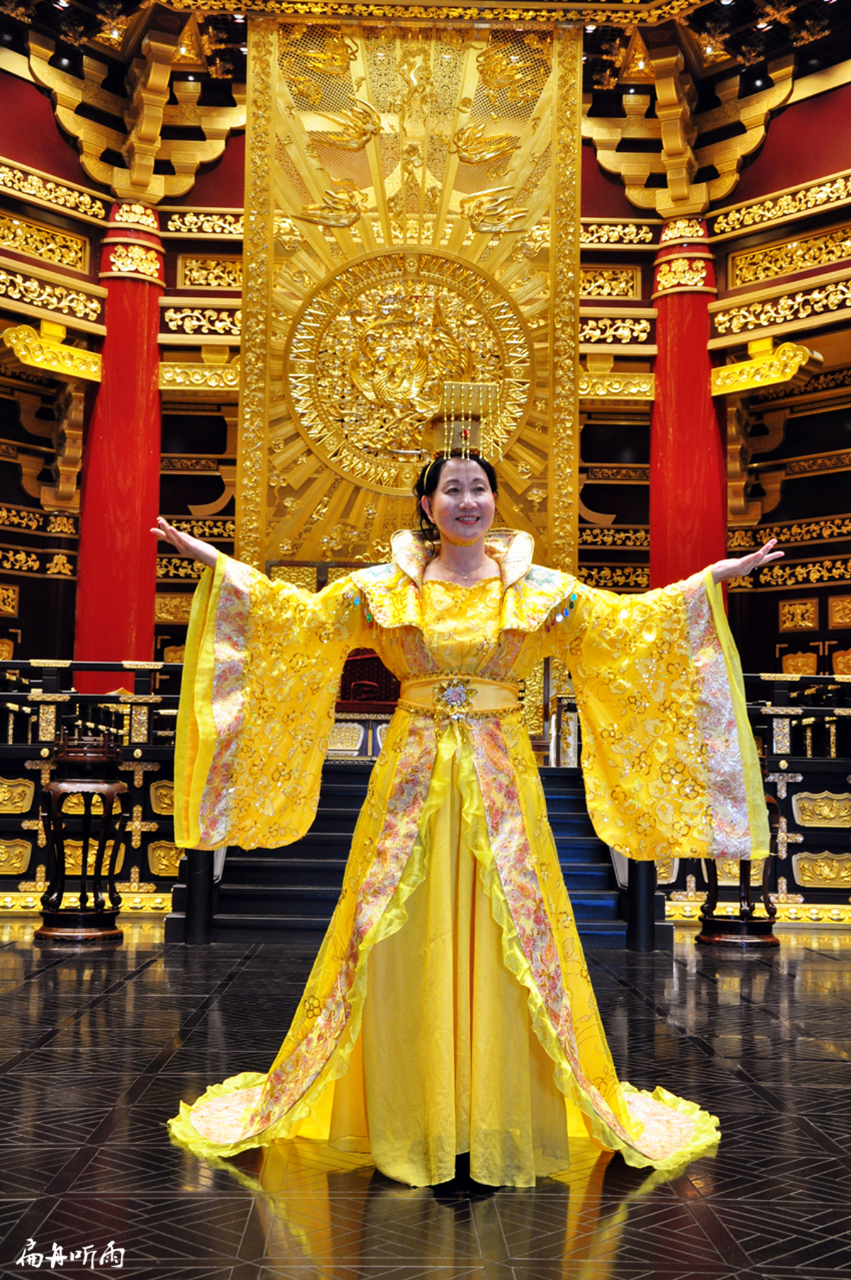 Buddha statues and niches