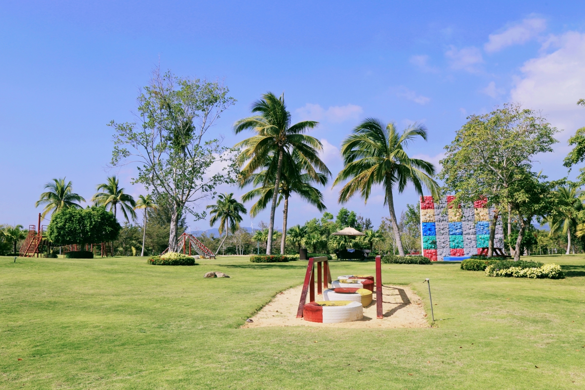 Interactive animal zone