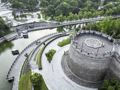 Xi'an City Wall Moat Smart Cruise
