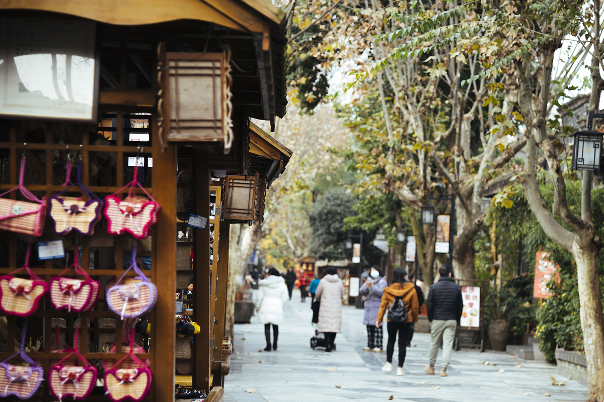 Traditional courtyard details