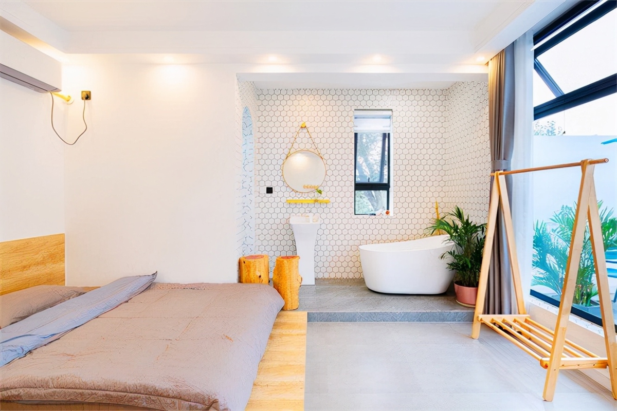 Bathroom with bathtub