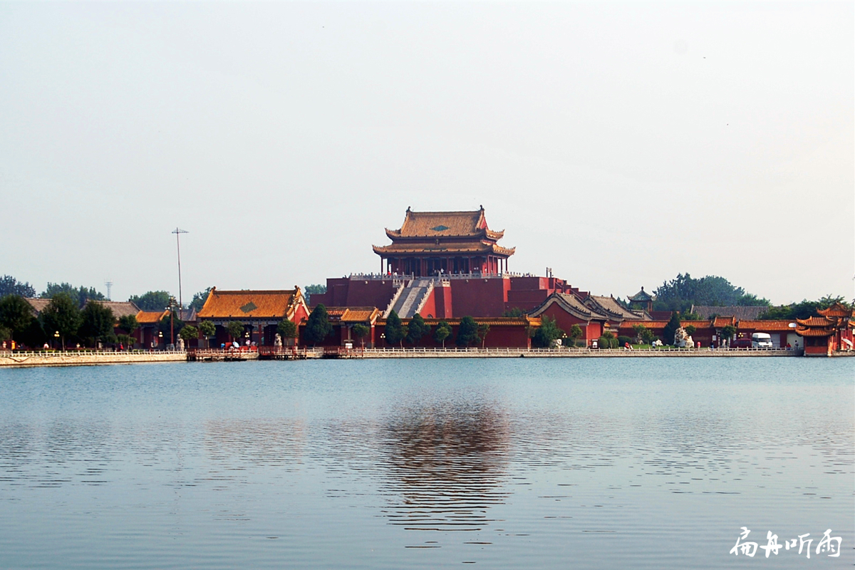 Dragon Pavilion Lake