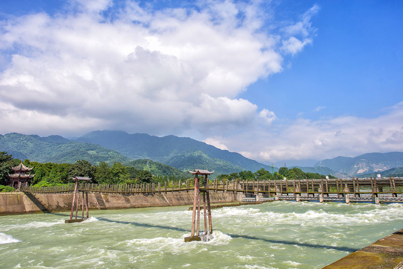 Dujiangyan Scenic Area