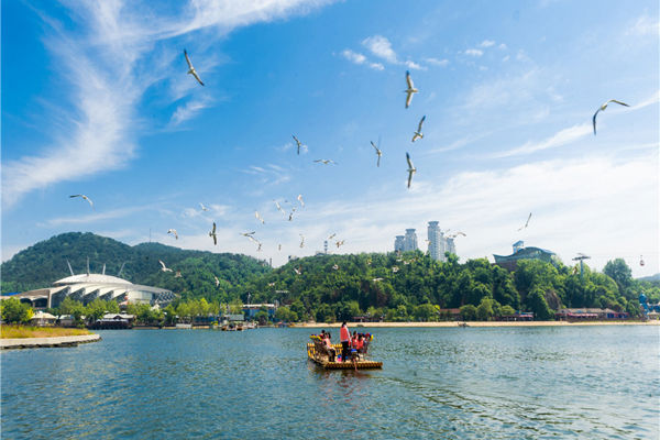 Dalian Laohutan Ocean Park & Fisherman's Wharf Cultural Day Trip
