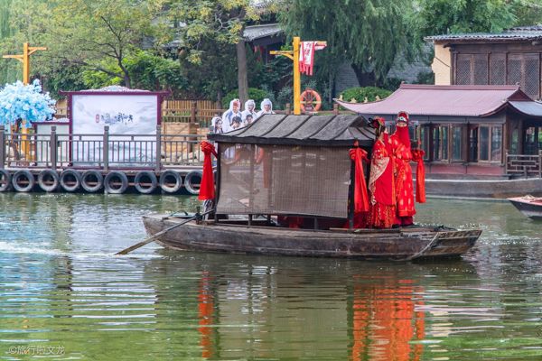 Kaifeng Travel: Step into the Painting at Qingming Shanghe Garden - A Day to Dream Through a Thousand Years
