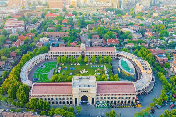 Tianjin Museum & Five Avenues Urban Discovery Day Tour