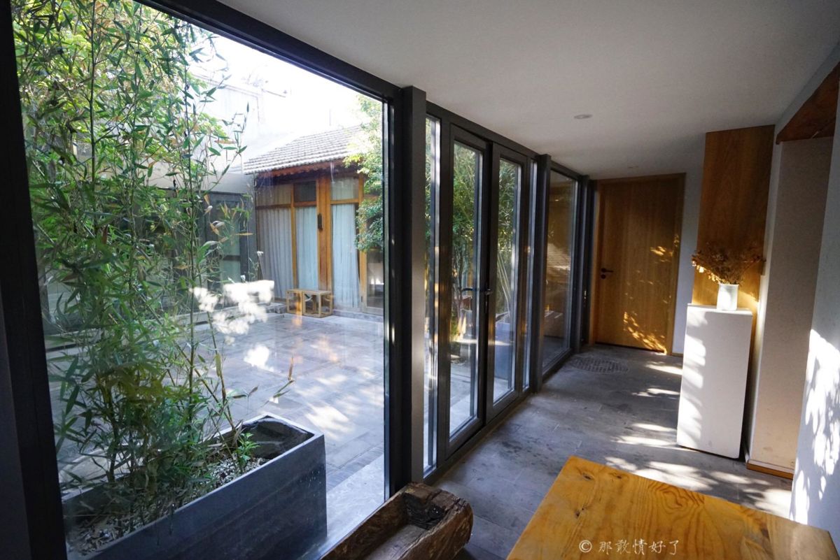 Hidden Hutong Homestay Near Shichahai: Making City Travel Effortless