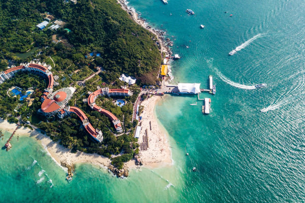 Wuzhizhou Island & Houhai Village Coastal Escape