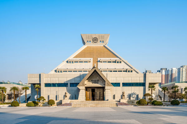 Zhengzhou Ancient Capital & Confucian Culture Day Trip