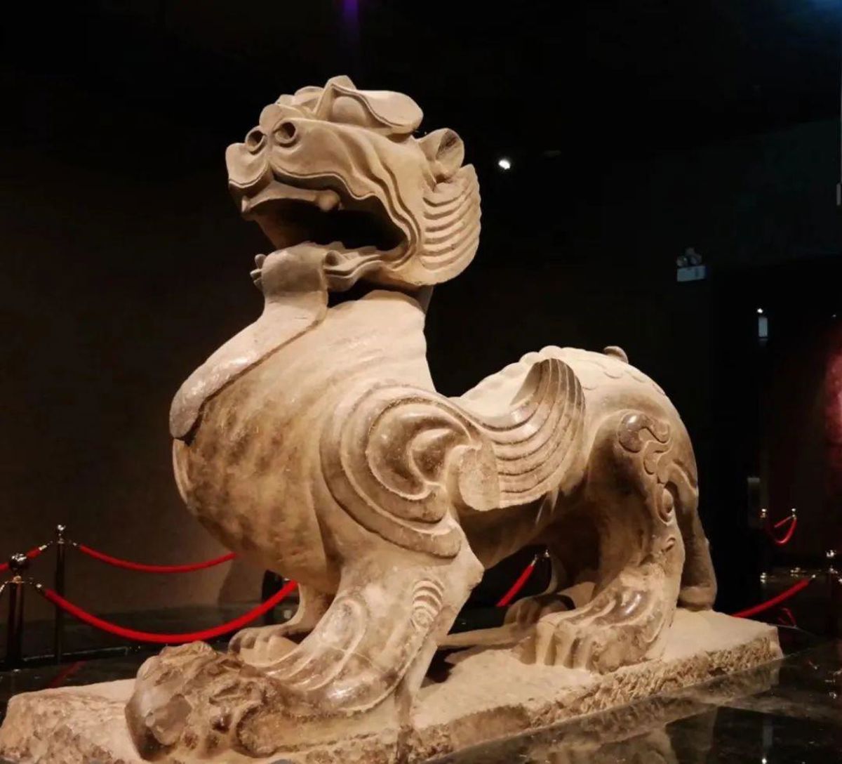 Luoyang: History, Peonies, and the Path of Buddha