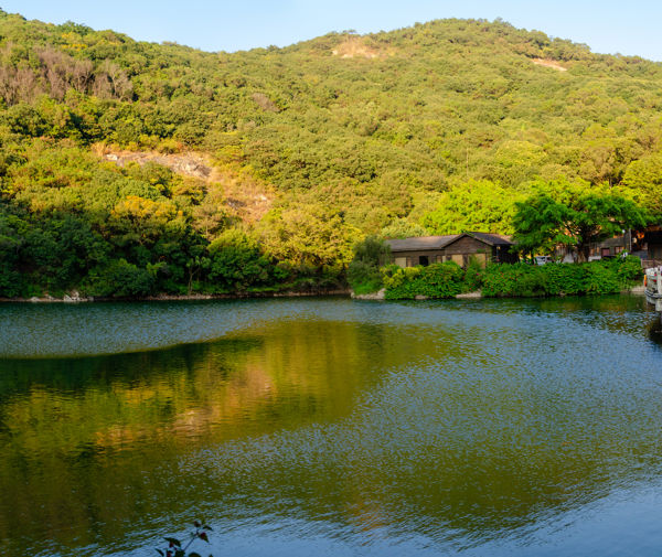 Qingyuan Mountain, Islamic Holy Tomb & Maritime Museum Day Trip