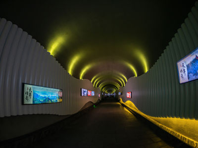 Seven-Level Mountain-Piercing Escalator