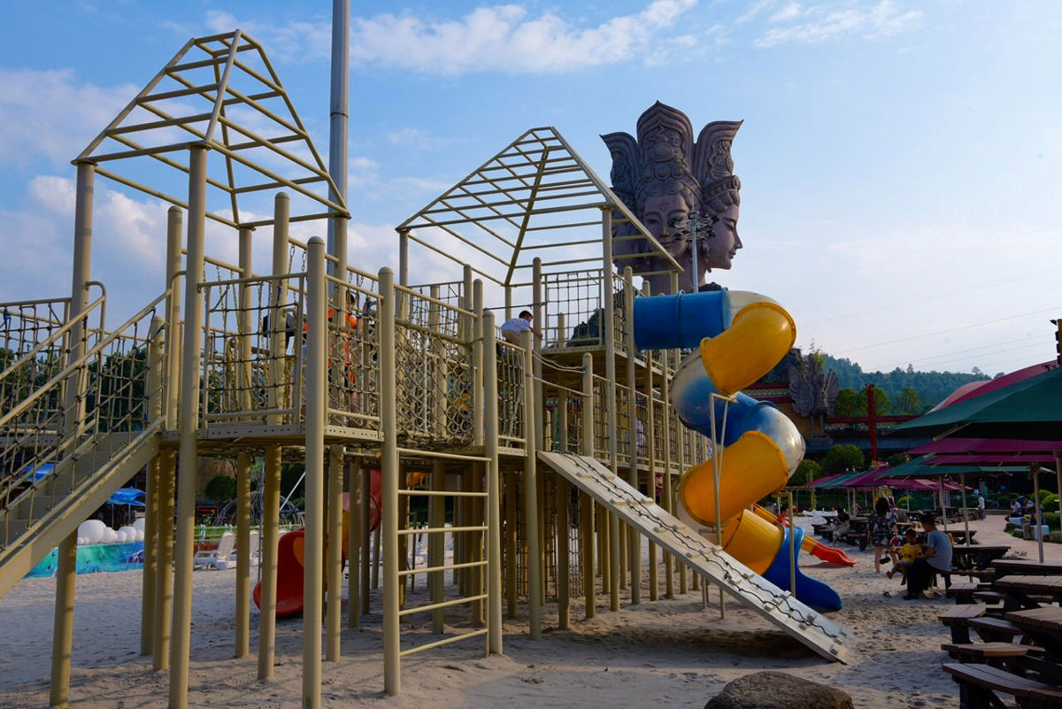 Zhangjiajie Eternal Love Show: A Thousand Years of Xiangxi Dreams