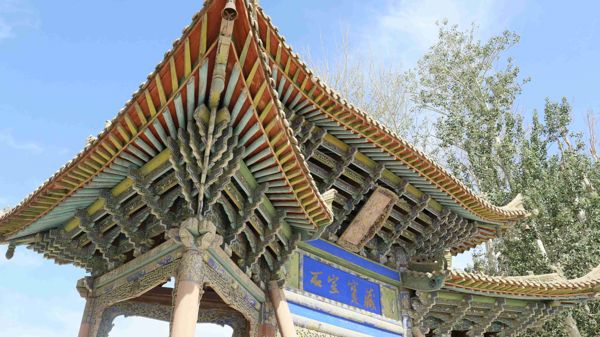 Mogao Caves & Crescent Lake Desert Day Trip