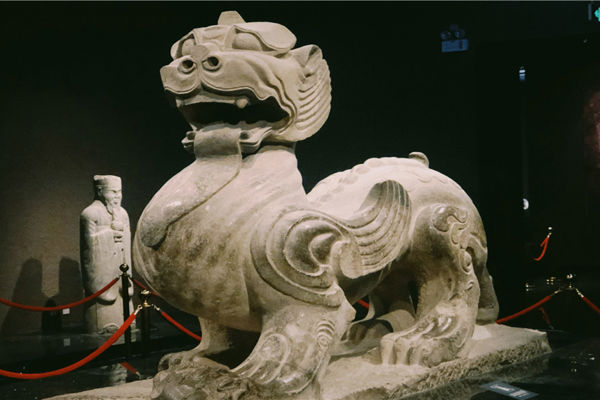 Luoyang Museum, Wenfeng Pagoda & Lijing Gate Historic Walk