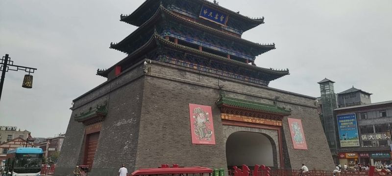Kaifeng Drum Tower Square