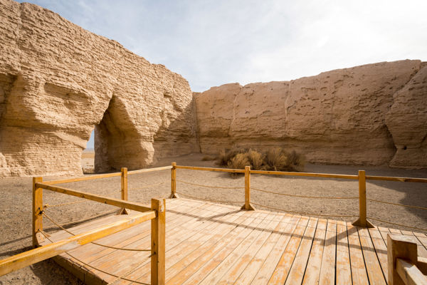 Jade Gate Pass & Hecang Fortress Desert Expedition