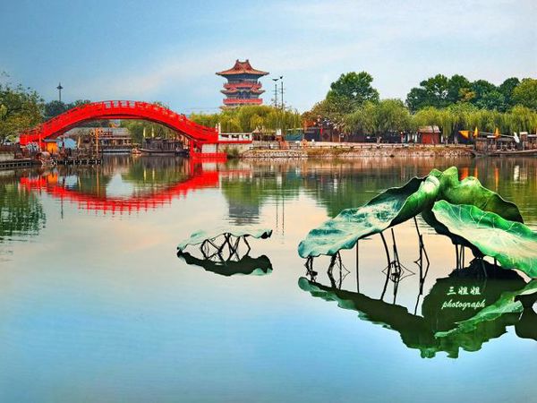Kaifeng's Qingming Shanghe Garden: The Ultimate One-Day Guide
