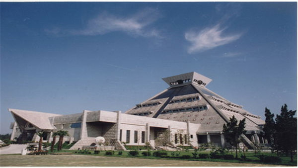 Henan Museum & Zhengzhou Old Temple Street Day Tour