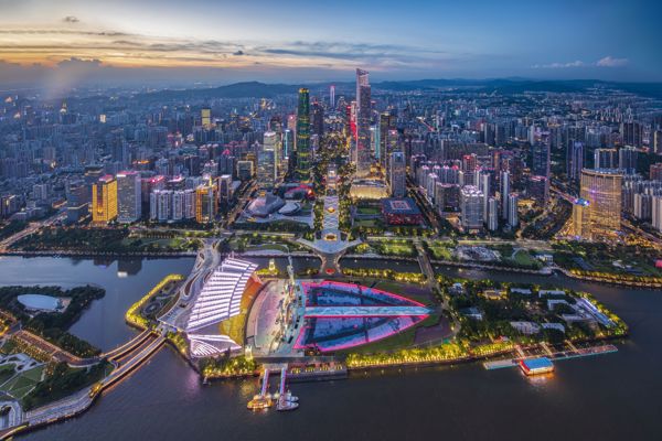 Pearl River Night Cruise + Canton Tower + Huacheng Square Modern Metropolis Day Tour