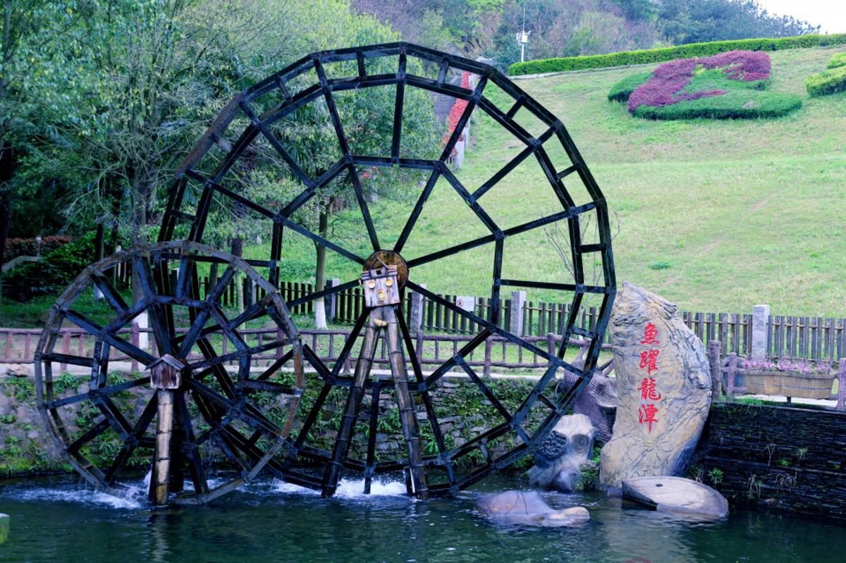 Huangpi Day Trip: Mulan Tianchi in the Morning, Jinligou in the Afternoon