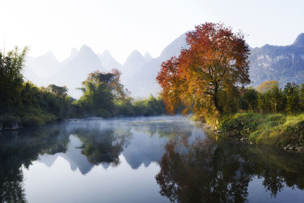 Yangshuo Highlights: Yulong River & Ten-Mile Gallery Cycling Day Tour