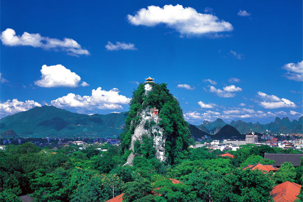 Guilin Karst Highlights: Solitary Beauty Peak & Zhengyang Pedestrian Street Day Tour