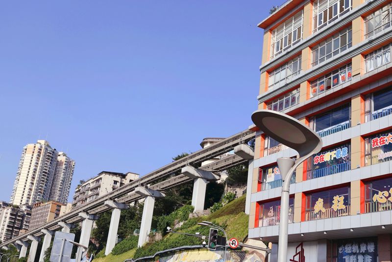 Liziba Monorail Through-Building Viewing Platform