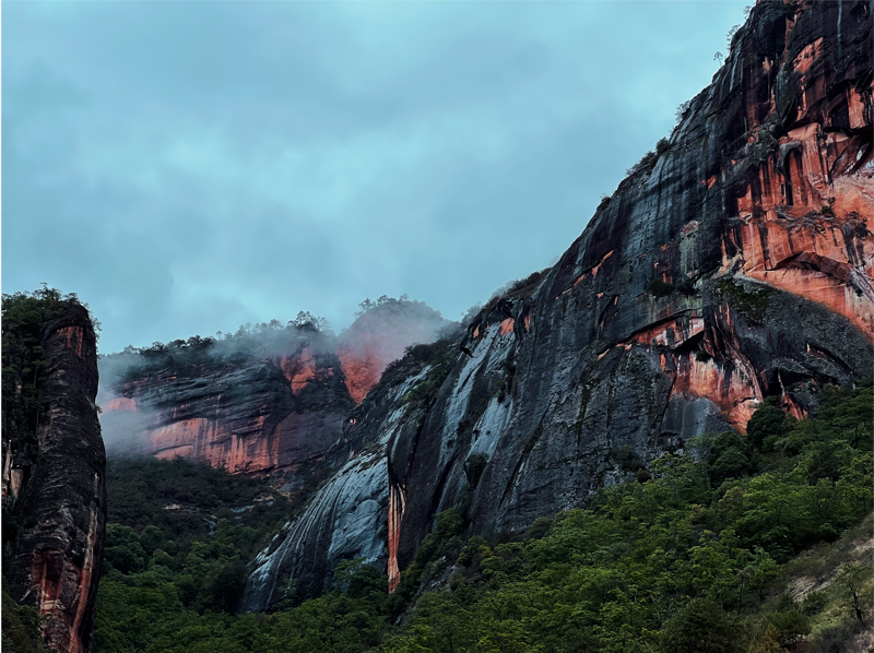 Laojun Mountain Lijiang Danxia Landform Scenic Area (Liming-Liguang Section)