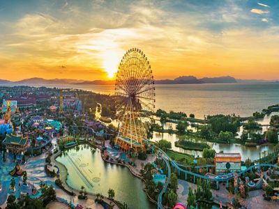 Colorful Yunnan Happy World