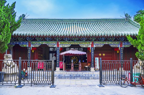 Kaifeng Ancient Architecture & City Heart Walk
