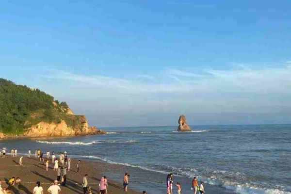 Qingdao Polar Ocean Park & Stone Elder Beach Family Fun Day