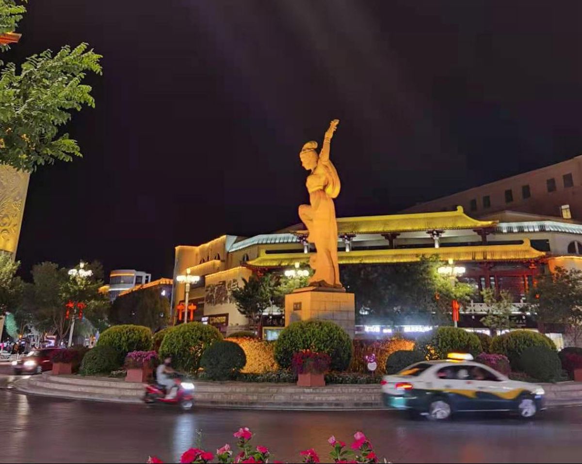 Dunhuang: Dancing with Flying Apsaras in China's Ancient Desert Oasis (3 Days)